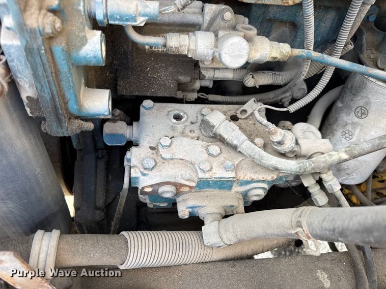 image for item DO2223 1998 International 4900 box truck