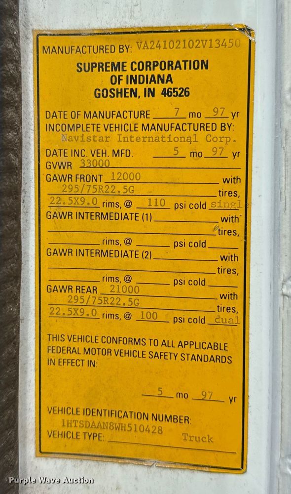 image for item DO2223 1998 International 4900 box truck