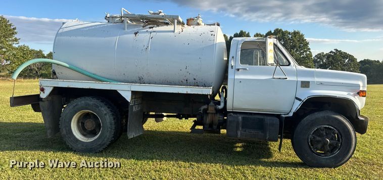 image for item DO2224 1978 Chevrolet C65 vacuum truck