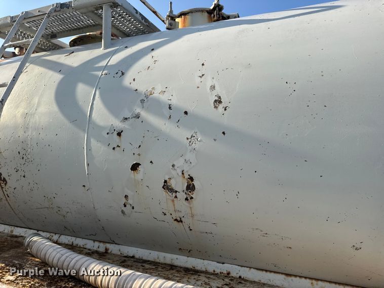 image for item DO2224 1978 Chevrolet C65 vacuum truck