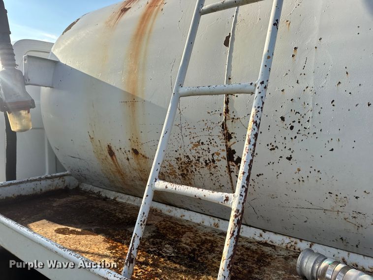 image for item DO2224 1978 Chevrolet C65 vacuum truck