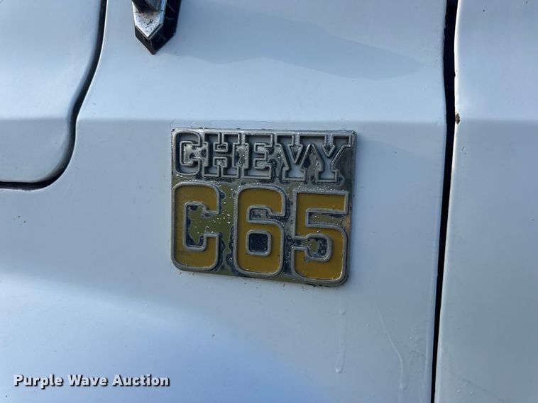 image for item DO2224 1978 Chevrolet C65 vacuum truck