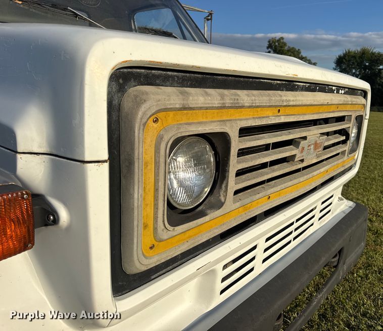 image for item DO2224 1978 Chevrolet C65 vacuum truck
