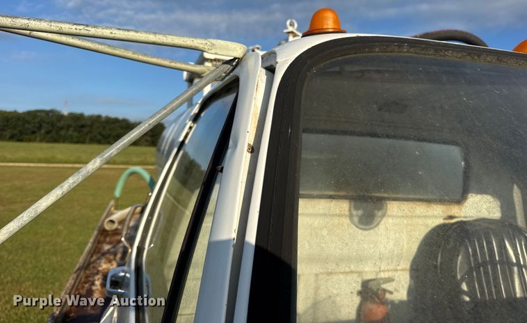 image for item DO2224 1978 Chevrolet C65 vacuum truck