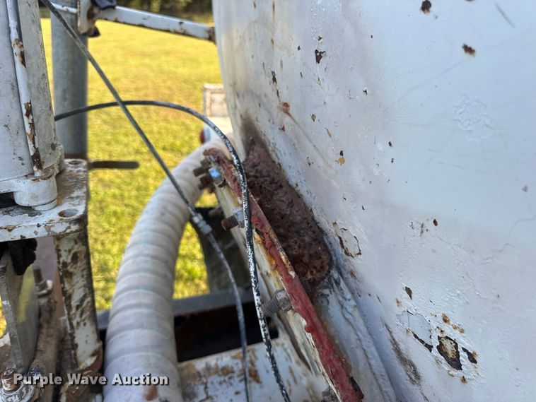 image for item DO2224 1978 Chevrolet C65 vacuum truck