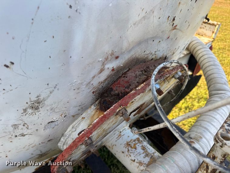 image for item DO2224 1978 Chevrolet C65 vacuum truck