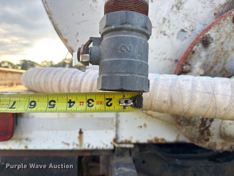 image for item DO2224 1978 Chevrolet C65 vacuum truck