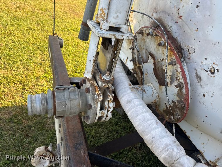 image for item DO2224 1978 Chevrolet C65 vacuum truck