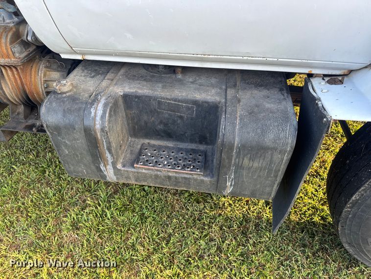 image for item DO2224 1978 Chevrolet C65 vacuum truck