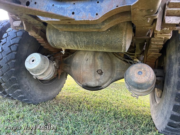 image for item DO2224 1978 Chevrolet C65 vacuum truck