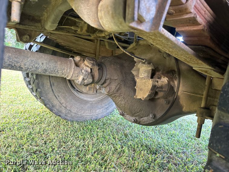 image for item DO2224 1978 Chevrolet C65 vacuum truck