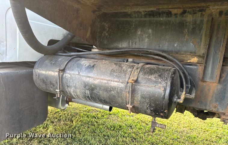 image for item DO2224 1978 Chevrolet C65 vacuum truck