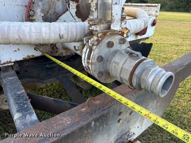 image for item DO2224 1978 Chevrolet C65 vacuum truck