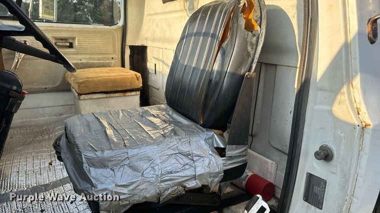 image for item DO2224 1978 Chevrolet C65 vacuum truck