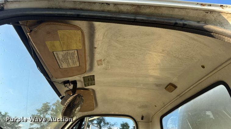 image for item DO2224 1978 Chevrolet C65 vacuum truck