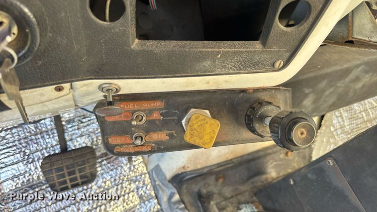 image for item DO2224 1978 Chevrolet C65 vacuum truck