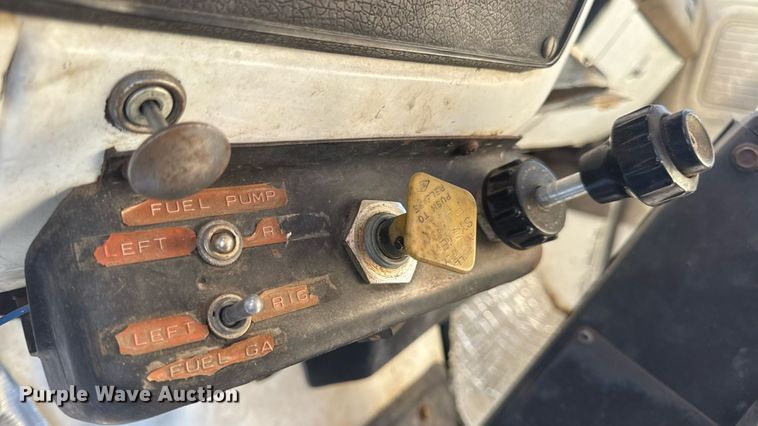 image for item DO2224 1978 Chevrolet C65 vacuum truck