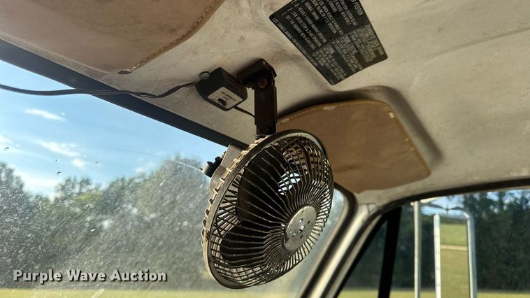 image for item DO2224 1978 Chevrolet C65 vacuum truck