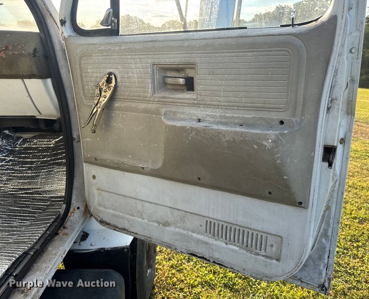 image for item DO2224 1978 Chevrolet C65 vacuum truck