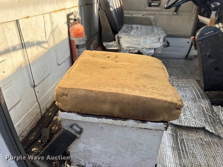 image for item DO2224 1978 Chevrolet C65 vacuum truck