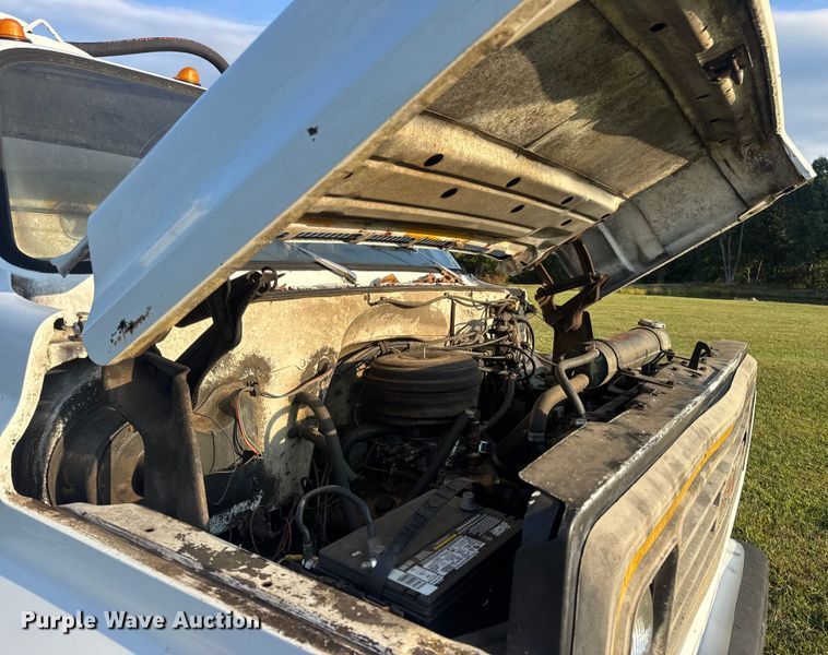 image for item DO2224 1978 Chevrolet C65 vacuum truck