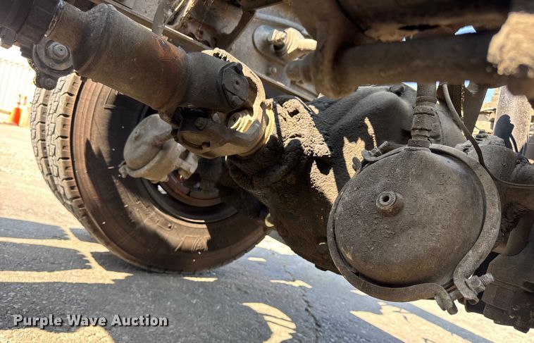 image for item DO2231 2000 Peterbilt 378 semi truck