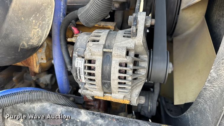 image for item DO2231 2000 Peterbilt 378 semi truck