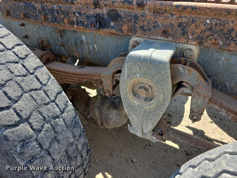 image for item DP8838 1991 Freightliner Conventional semi truck