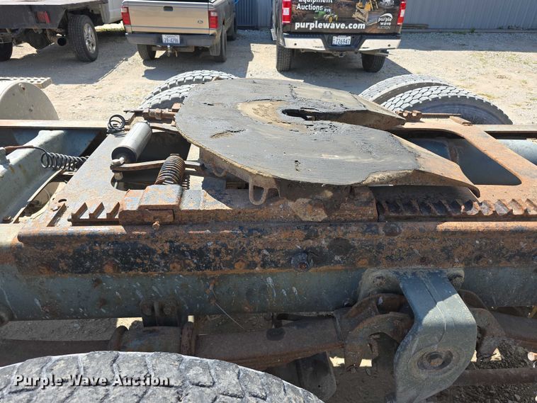 image for item DP8838 1991 Freightliner Conventional semi truck