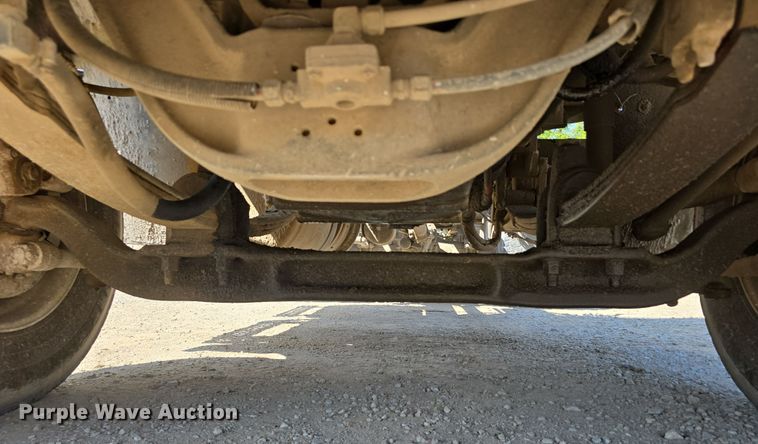 image for item DP8838 1991 Freightliner Conventional semi truck