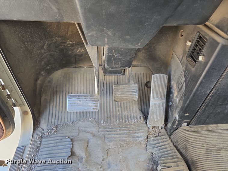 image for item DP8838 1991 Freightliner Conventional semi truck