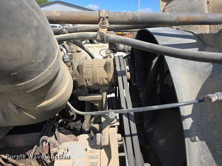 image for item DP8838 1991 Freightliner Conventional semi truck