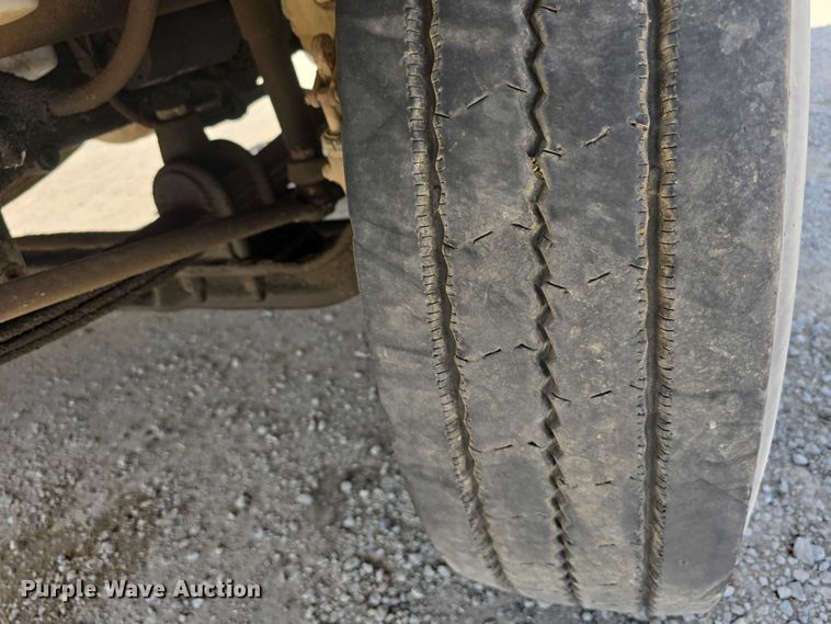 image for item DP8838 1991 Freightliner Conventional semi truck