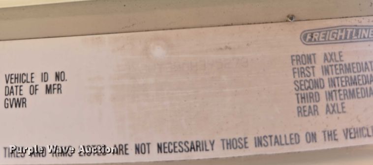 image for item DP8838 1991 Freightliner Conventional semi truck