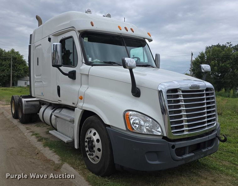 CAMIóN CAMAROTE 2012 FREIGHTLINER