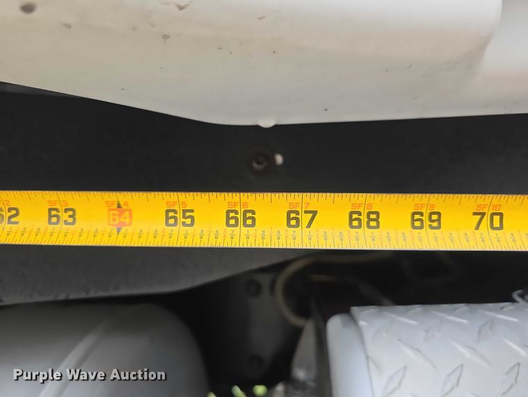 image for item DR3997 2012 Freightliner Cascadia semi truck