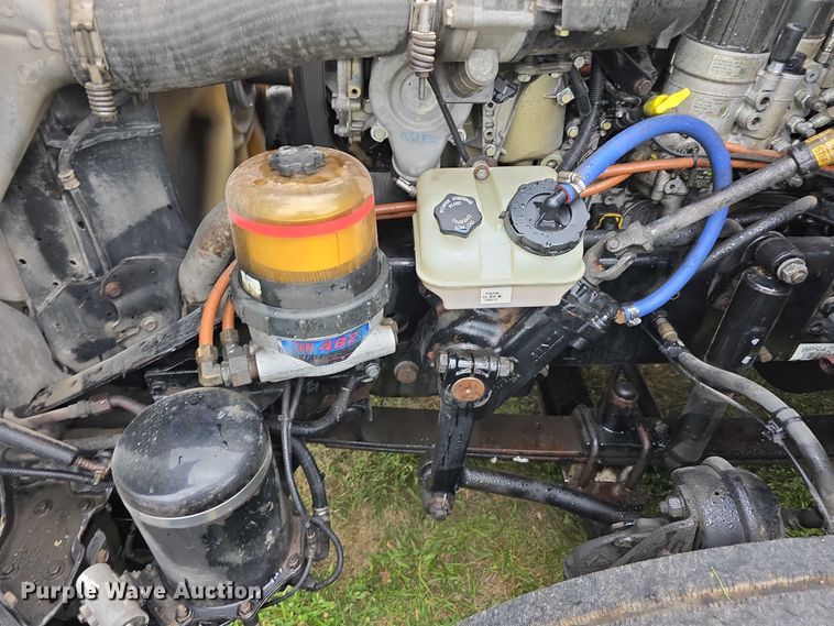 image for item DR3997 2012 Freightliner Cascadia semi truck