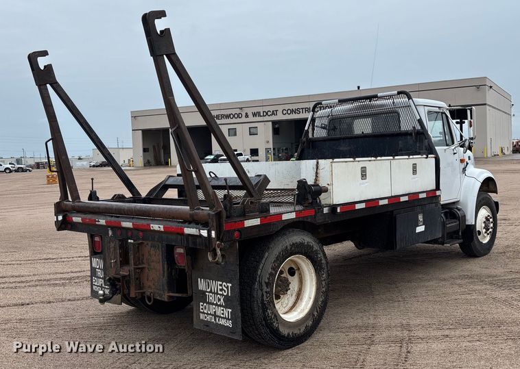 image for item DT3425 1996 International 4900 reel truck