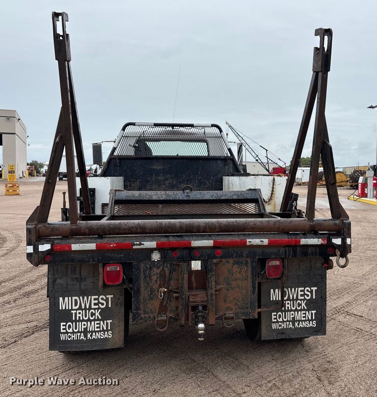 image for item DT3425 1996 International 4900 reel truck