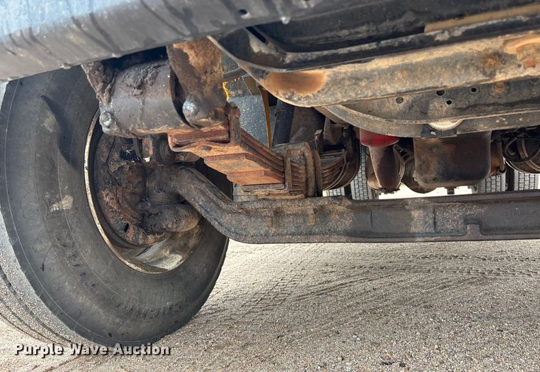 image for item DT3425 1996 International 4900 reel truck