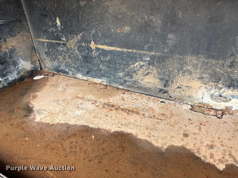 image for item DT3425 1996 International 4900 reel truck