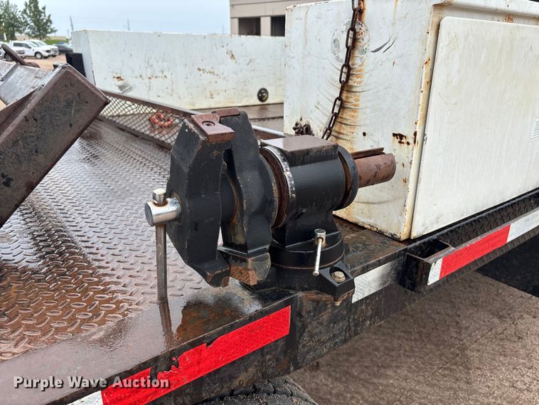 image for item DT3425 1996 International 4900 reel truck