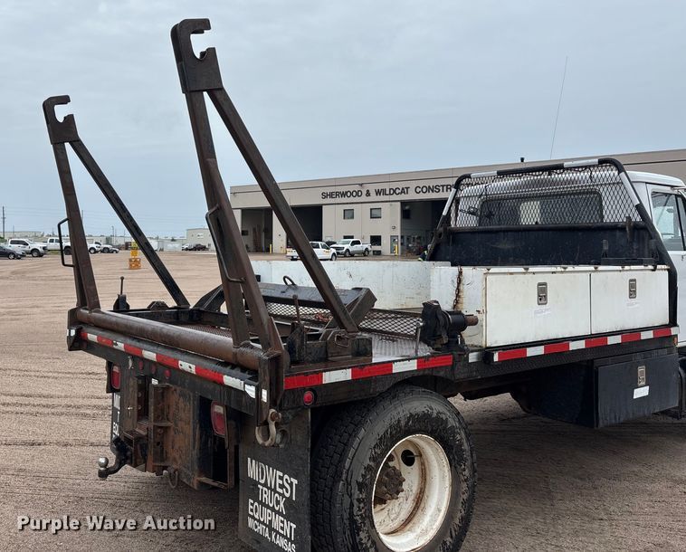 image for item DT3425 1996 International 4900 reel truck