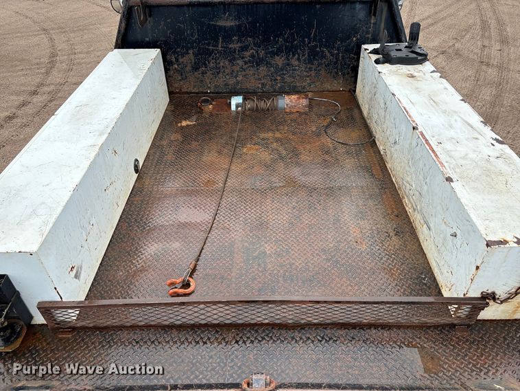 image for item DT3425 1996 International 4900 reel truck