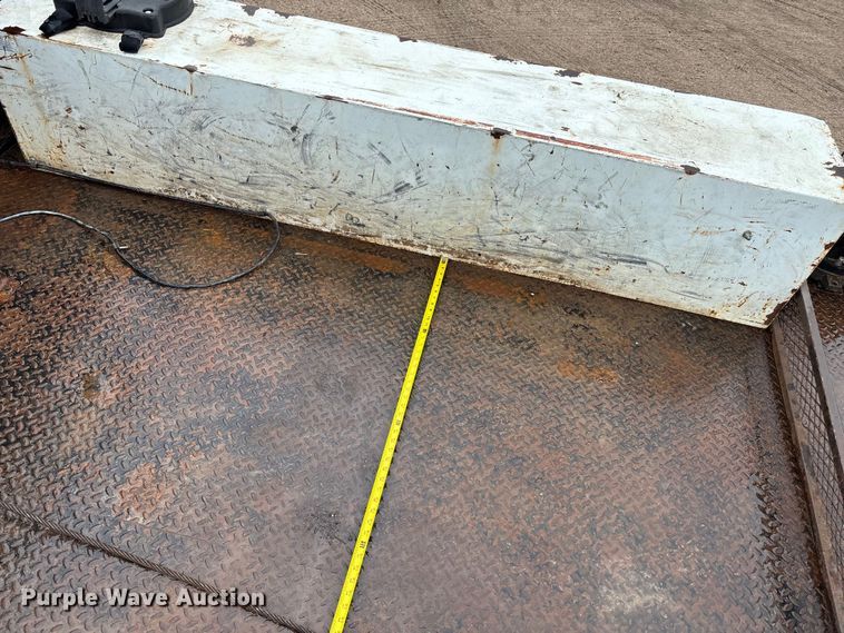 image for item DT3425 1996 International 4900 reel truck