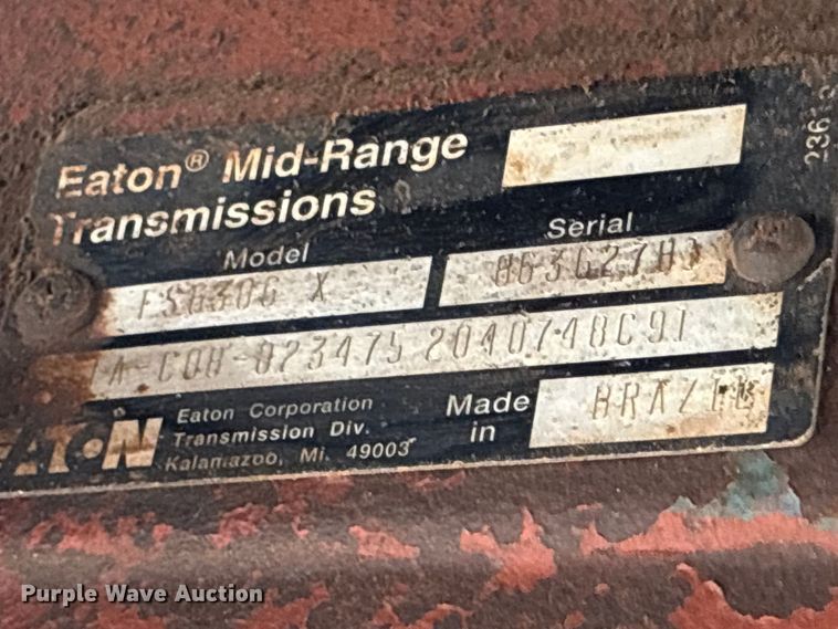 image for item DT3425 1996 International 4900 reel truck