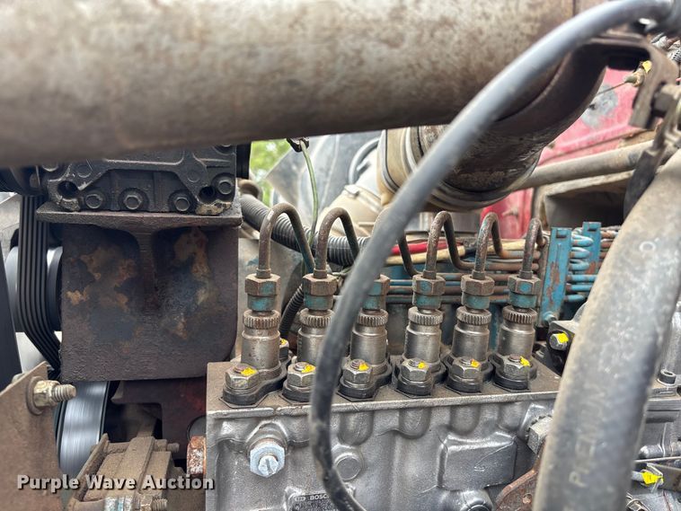 image for item DT3425 1996 International 4900 reel truck