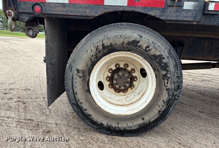 image for item DT3425 1996 International 4900 reel truck