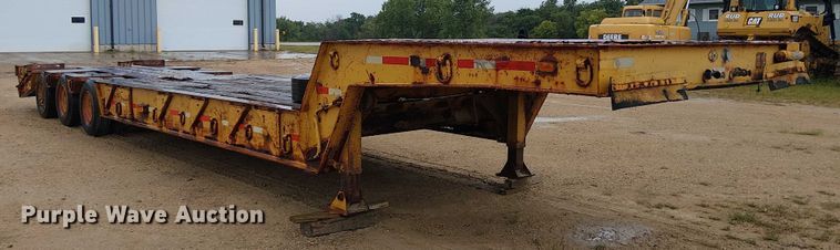 image for item DT6264 1979 HFTH drop deck equipment trailer