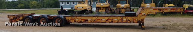 image for item DT6264 1979 HFTH drop deck equipment trailer
